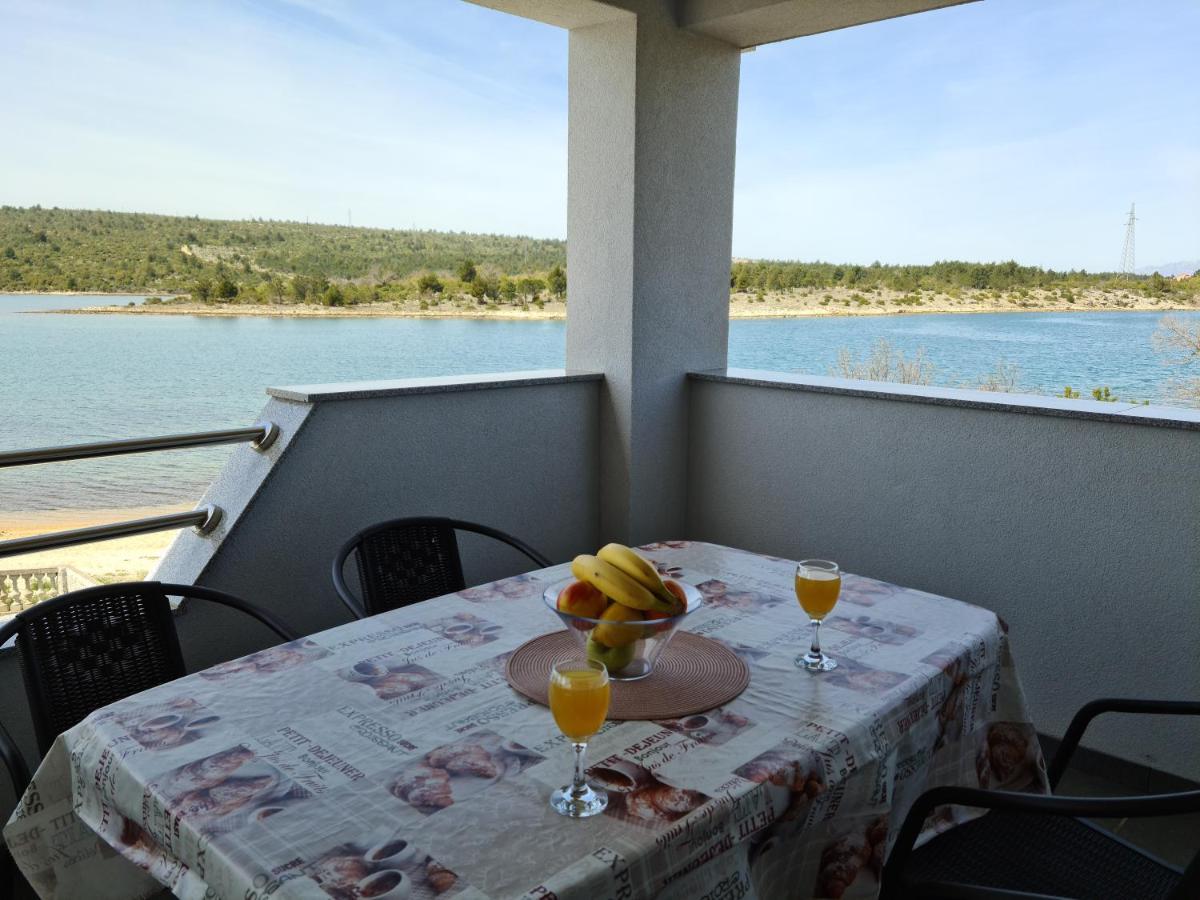 Apartmani Rudi Anić Exterior foto